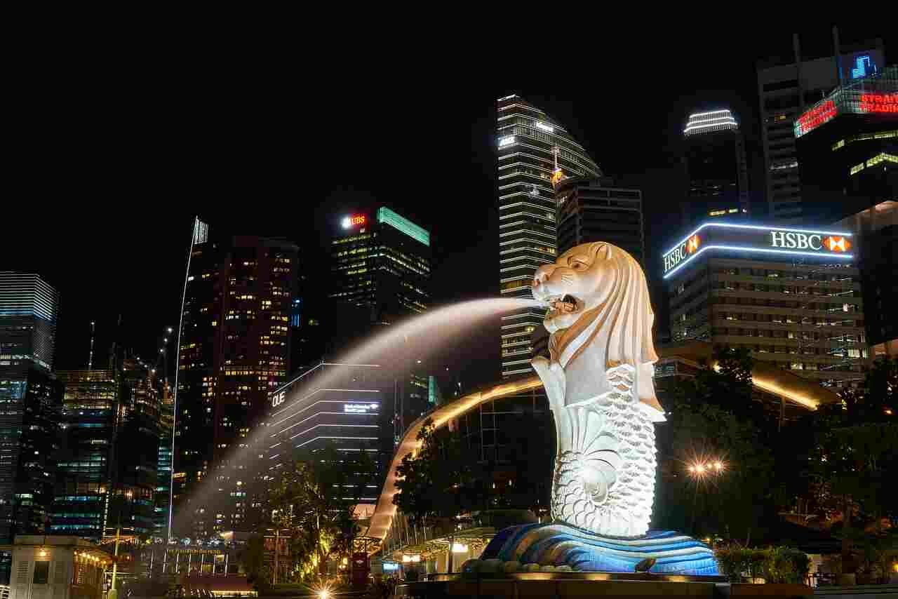 Know before buying real estate in Singapore as foreigner