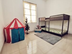 Bunkbed 4 Bedrooms Home in South Jakarta Permata Hijau Area